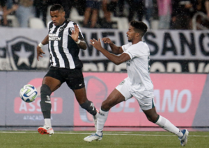 Versus / El Botafogo no puede ganar, pero sigue líder en Brasil 