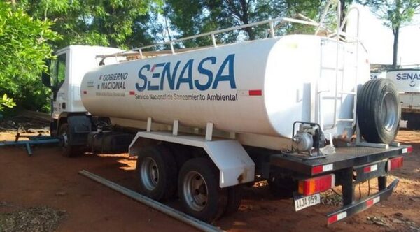 Enviarán más camiones con agua potable para abastecer el Chaco - Oasis FM 94.3