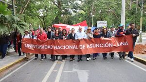 UNA aplaza el paro total con la promesa de tener la nivelación salarial