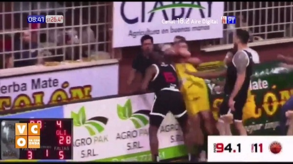 Incidentes tras supuesto racismo en partido de básquet - Noticias Paraguay
