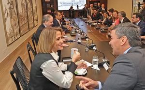 Pobreza, empleo, viviendas sociales y red vial, entre los temas priorizados en el Gabinete de Peña - MarketData