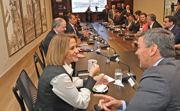 Pobreza, empleo, viviendas sociales y red vial, entre los temas priorizados en el Gabinete de Peña - MarketData