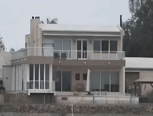 Ocupantes vip: Municipalidad de Villa Hayes vendería a G. 300 millones una propiedad que valdría USD 3 millones con proyecto · Radio Monumental 1080 AM