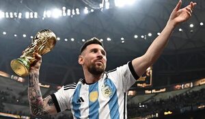 Messi donó una camiseta de Argentina con su firma a la fundación de Selena Gómez - Gente - ABC Color