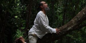 Diario HOY | Marcos Benítez que visibiliza problemática de la fauna nativa con muestra "Feral"