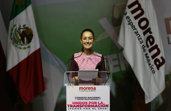 La aspirante presidencial oficialista de México acepta protección del Ejército - MarketData