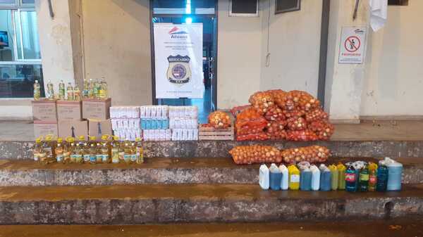 Decomisan productos que pretendían ingresar de contrabando