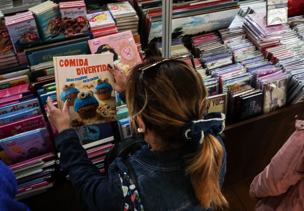Uruguay inaugura su Feria del Libro que contará con destacados escritores internacionales - MarketData