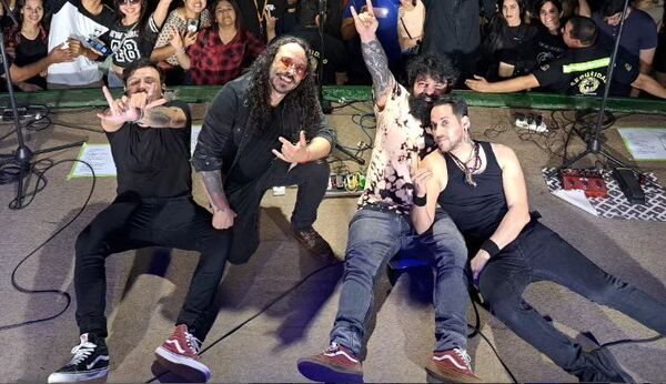 Diario HOY | Salamandra afina gran concierto con 40 canciones en show de más de 2 horas