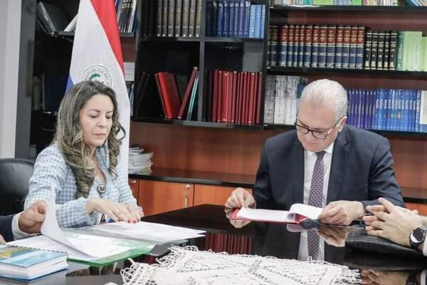 Itaipu y Ministerio Público firman acuerdo de cooperación