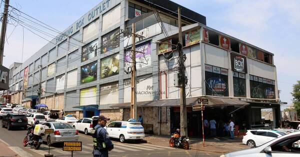La Nación / Por orden judicial, comuna de CDE devolvió shopping a firma concesionaria