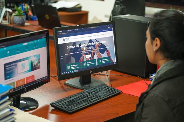 Becal recuerda que interesados en postularse a cursos tienen tiempo hasta el 3 de noviembre