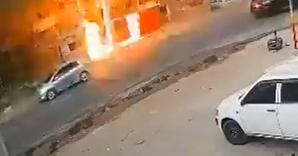 La Nación / Villa Elisa: hombre que intentó robar cables y terminó electrocutado está grave