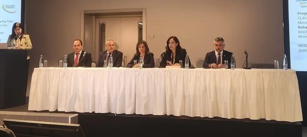Ministra de MOPC en Praga: “El 85% de las carreteras del país siguen siendo de tierra” - Economía - ABC Color