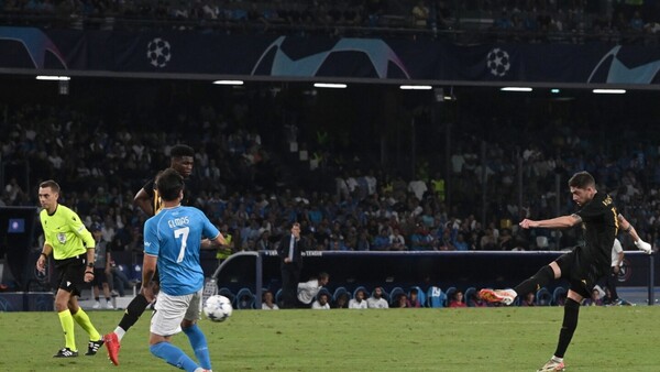 Un misil de Fede Valverde tumba al Napoli