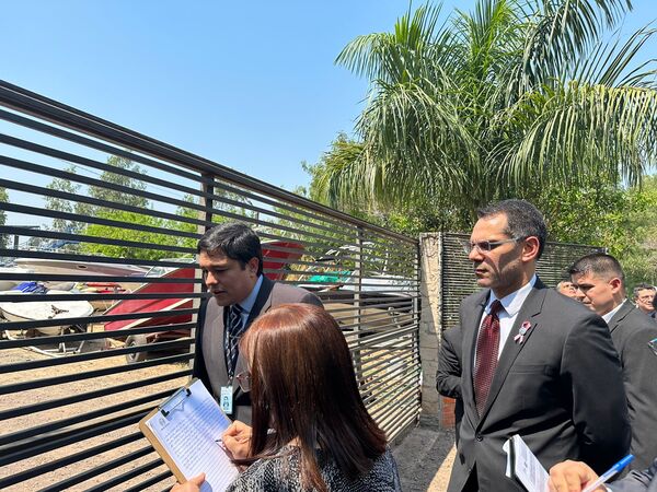 Procuraduría decide iniciar juicio para recuperar tierras ocupadas en Villa Hayes - La Tribuna