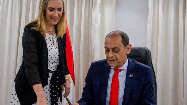 Tras desmentida, Barchini cambia a director de Penitenciaría Regional de Itapúa