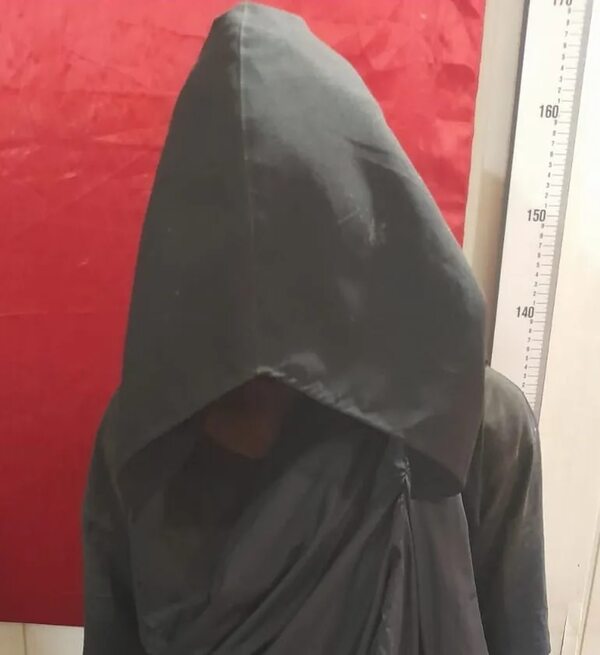 Un hombre fue detenido por hurtar cables de vehículos en desuso de IPS Yrendague - Policiales - ABC Color