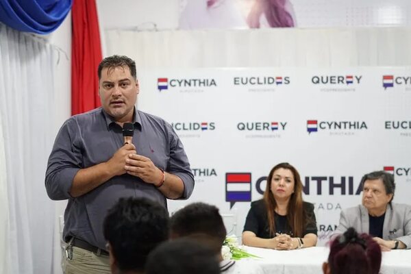 Santiago Peña nombra cónsul en Foz a un dirigente del PLRA - Política - ABC Color