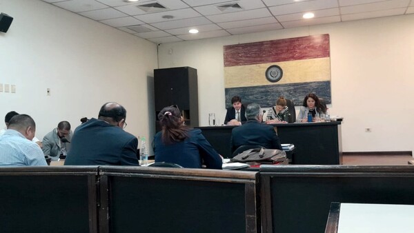 Ex ministro relata el modus operandi de coimas de aduaneros