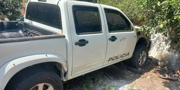 Comisario general entregó patrullera a estafador que carneó la camioneta - Noticiero Paraguay