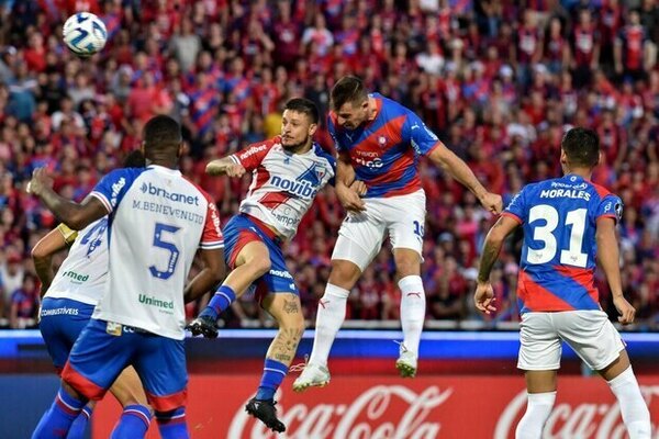 Versus / Fortaleza, eliminado por Cerro Porteño de la Libertadores, primer finalista de la Sudamericana 2023