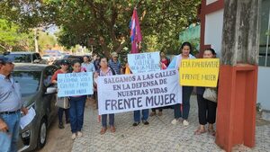 Mujeres reclaman celeridad a procesos sobre violencia intrafamiliar