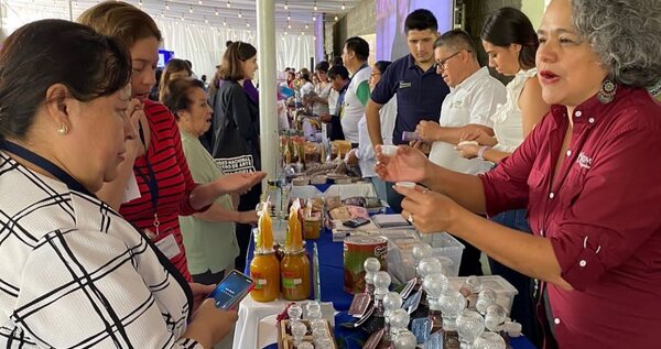 JICA ofrece cursos sobre técnicas para la promoción de las PYME