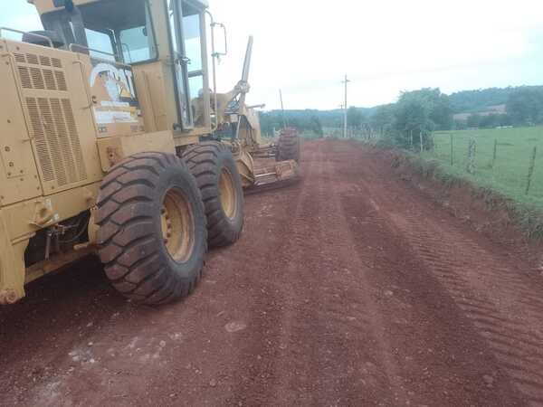 HURTARON UN TRACTOR DE LA GOBERNACIÓN EN EL DISTRITO DE NUEVA ALBORADA - Itapúa Noticias