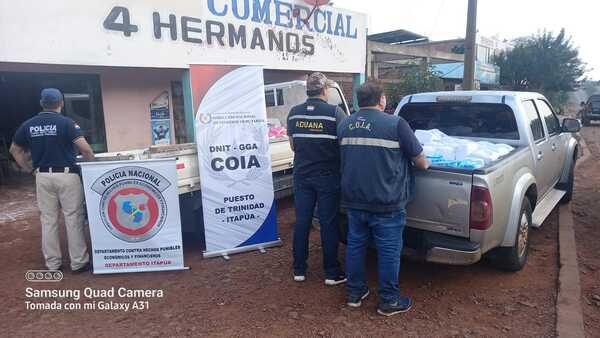 Incautan productos presuntamente de contrabando en allanamientos en Itapúa