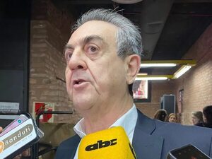 Esgaib: “Me quiero convertir en mujer para cagarle a patadas” a Celeste Amarilla - Política - ABC Color
