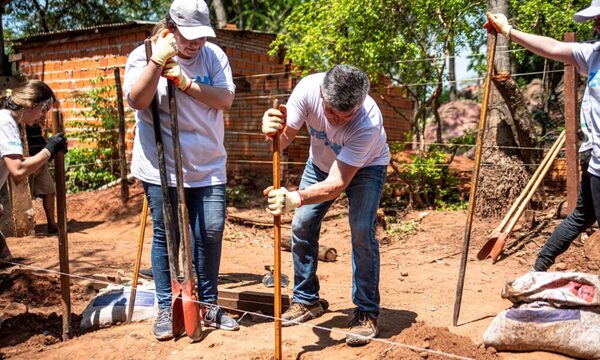 Banco Atlas y TECHO Paraguay, juntos para forjar comunidades más sostenibles y equitativas.