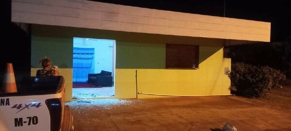 Diario HOY | Desconocidos atacaron a balazos una peluquería: realizaron 25 disparos