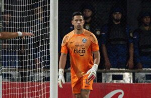 Juan Espínola y su futuro en Olimpia
