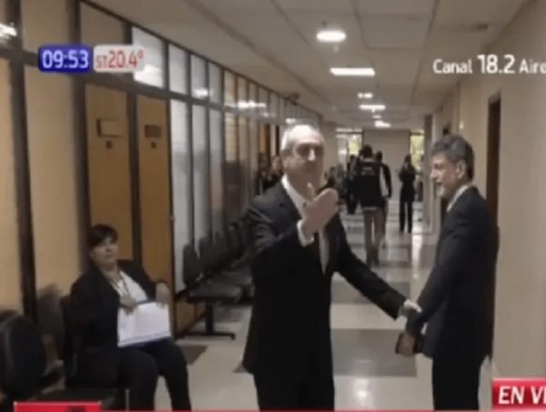 "Yo lo tomé como una intimidación, igual vamos a seguir incomodando a como dé lugar", dice la periodista Rocío Pereira · Radio Monumental 1080 AM