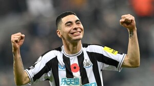 Miguel Almirón marca su primer gol en la Champions League