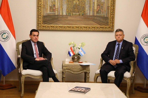 Paraguay y Argentina, dispuestos a seguir dialogando para "resolver diferencias" - MarketData