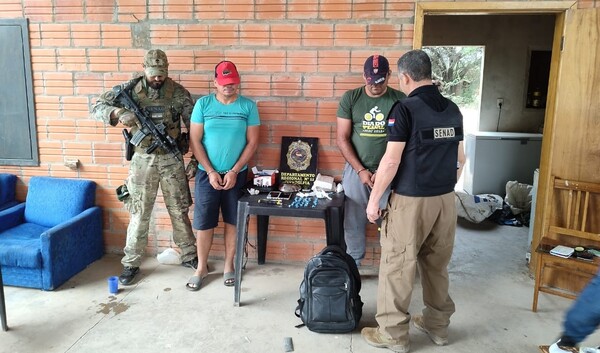 La SENAD detiene a un ex policía y un supuesto miembro del PCC con cocaína en el Chaco - La Tribuna
