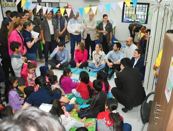 Diario HOY | Nuevo espacio para la lectura: inauguran biblioteca comunitaria en el Bañado Sur