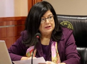 Corte asciende a Cámara a defensora pública e ignora carrera de dos juezas
