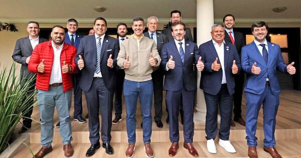 La Nación / “Paraguay se prepara para brillar como una de las sedes”, dijo Peña