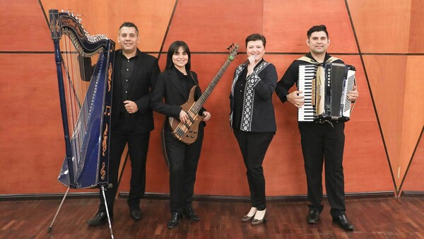 ÚH celebra sus 50 años con música y un repaso de su rica historia