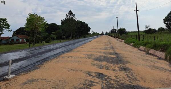 Nuevo asfaltado del tramo Campichuelo – ruta PY06 alcanzó 70% de avance