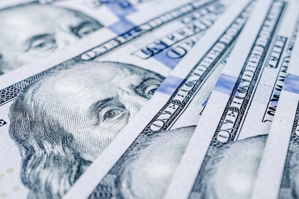 Dólar arranca el último trimestre del año por encima de G. 7.300 y alcanza máximos desde julio - MarketData