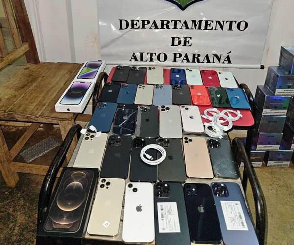 Decomisan “pods”, iPhone y lentes de sol, ingresados de contrabando - La Clave