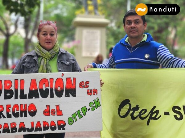 Día del docente: Maestros marchan reclamando garantías en la educación - ADN Digital