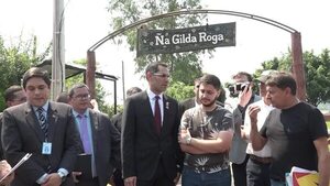 Dos “ocupantes vip” desisten y entregan llaves de inmuebles invadidos - Nacionales - ABC Color