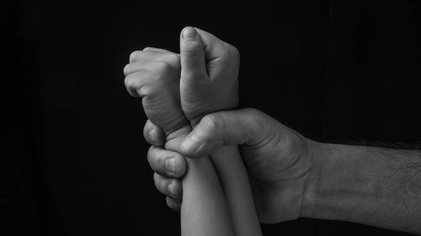 Tribunal condena a 18 años de prisión a padre abusador - Noticias Paraguay