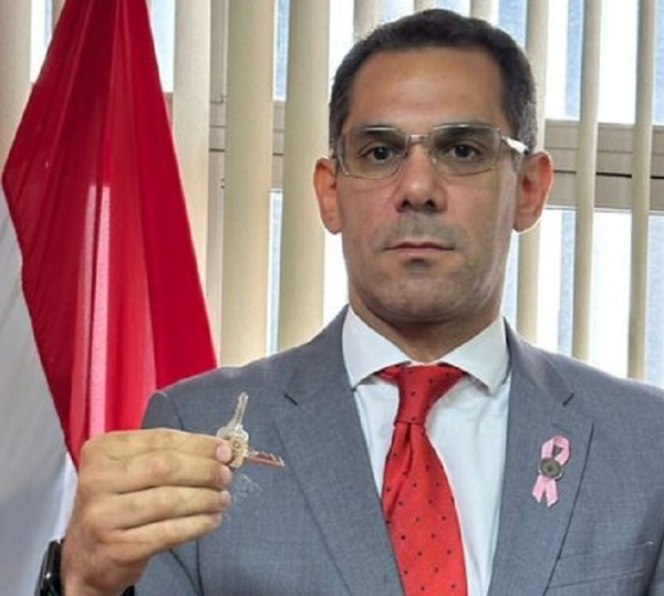 Procurador confirma que dos “ocupantes VIP” entregan llaves y anuncia acciones