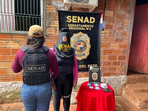 Detienen a mujer que vendía cocaína a jóvenes en CDE | 1000 Noticias